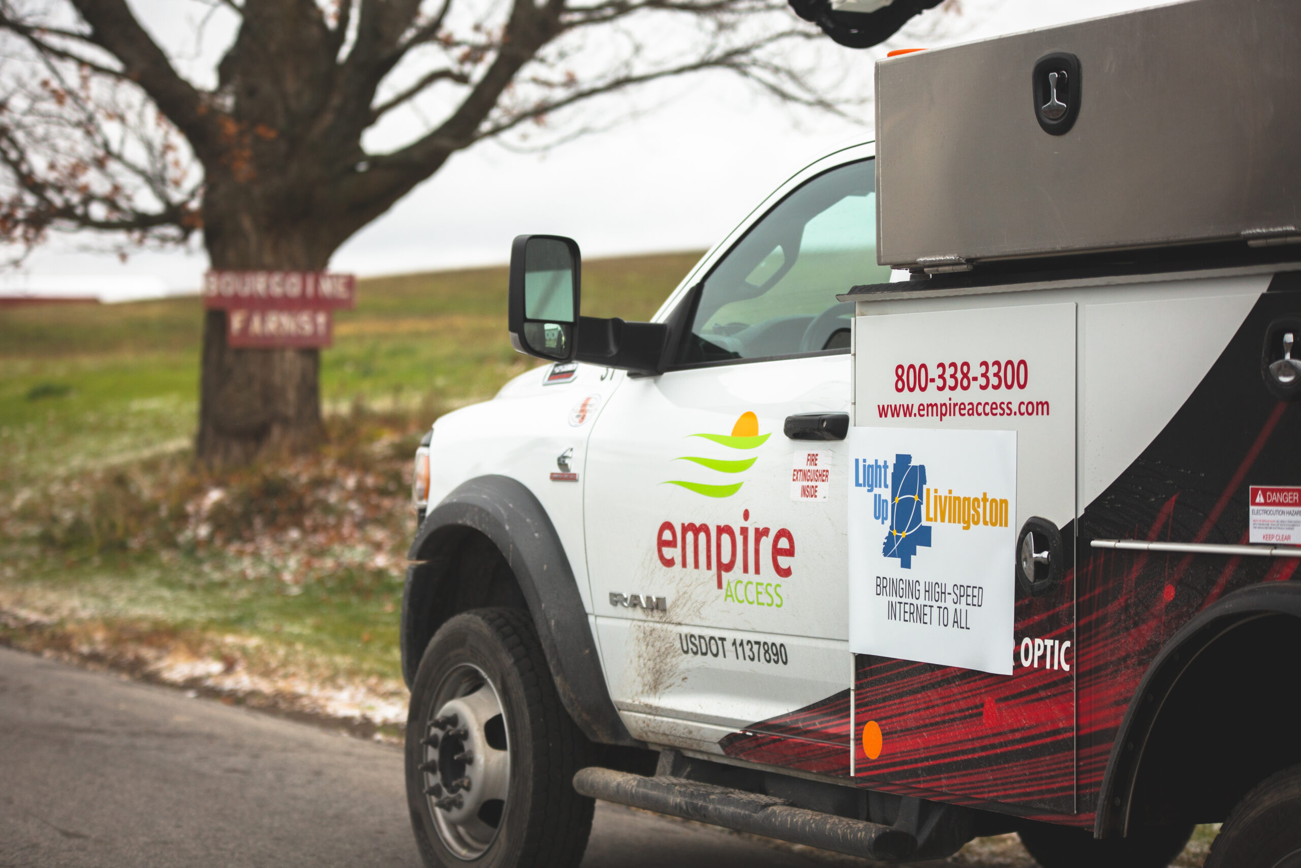 Empire Access Truck, Light Up Livingston